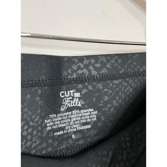 Cut The Frills Black Metallic Animal Print Bike Shorts Womens Small NWT - Picture 3 of 6